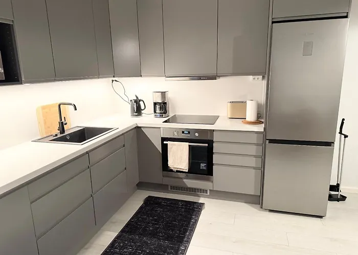 Hhh Enjoy With 7th Floor Views And Comfort, Free Parking